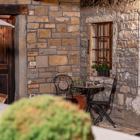 Wine House Rakar Pensionat Gračišče Eksteriør billede
